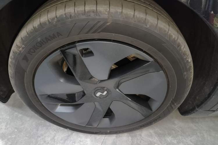 Used ONVO L60 2024 60 kWh Rear-Drive Version Left Front Wheel Hub