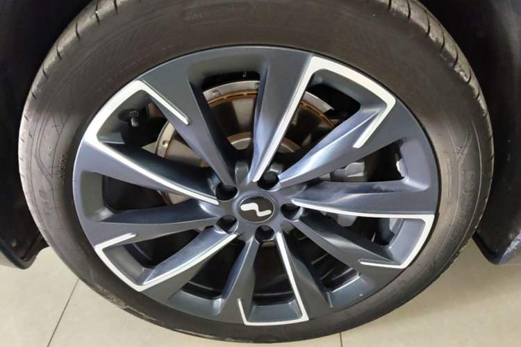 Used ONVO L60 2024 60 kWh Rear-Drive Version Left Front Wheel Hub