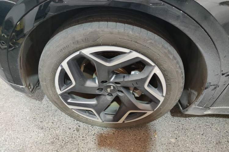 Used ONVO L60 2024 60 kWh Rear-Drive Version Left Front Wheel Hub
