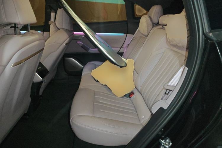 Used ONVO L60 2024 60 kWh All-Wheel Drive Left Rear Seat