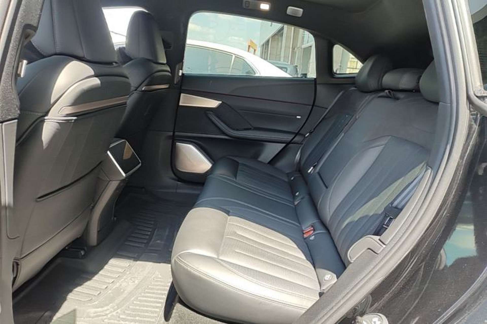 Used ONVO L60 2024 60 kWh Rear-Drive Version Left Rear Seat