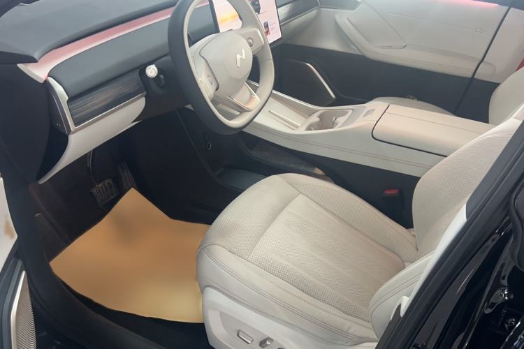 Used ONVO L60 2024 60 kWh Rear-Drive Version Left Rear Seat
