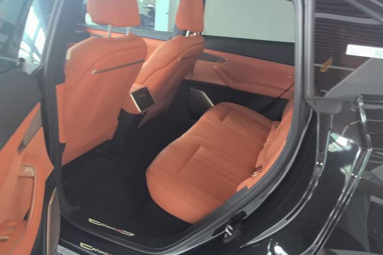 Used ONVO L60 2024 60 kWh Rear-Drive Version Left Rear Seat
