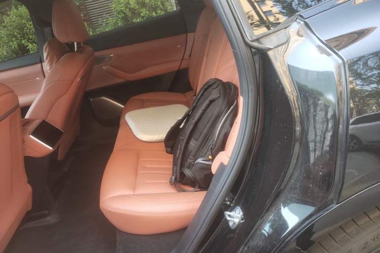 Used ONVO L60 2024 60 kWh Rear-Drive Version Left Rear Seat
