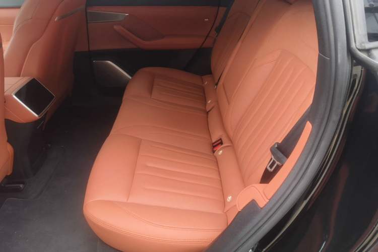 Used ONVO L60 2024 60 kWh Rear-Drive Version Left Rear Seat