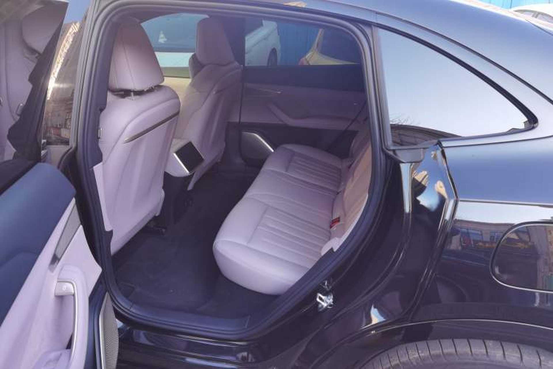 Used ONVO L60 2024 60 kWh All-Wheel Drive Left Rear Seat