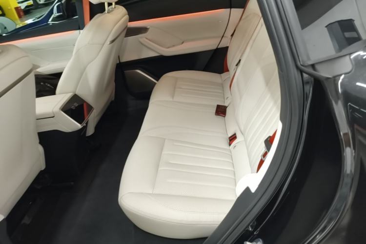 Used ONVO L60 2024 60 kWh All-Wheel Drive Left Rear Seat