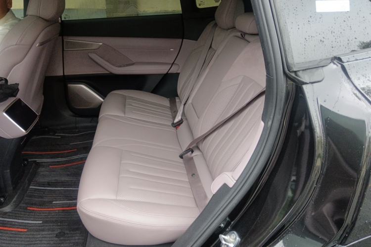 Used ONVO L60 2024 60 kWh All-Wheel Drive Left Rear Seat