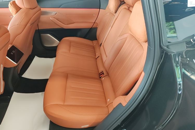 Used ONVO L60 2024 60 kWh Rear-Drive Version Left Rear Seat