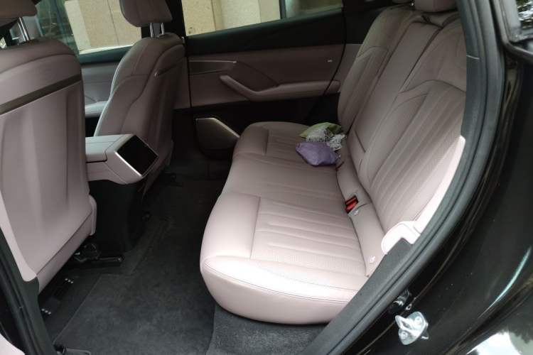 Used ONVO L60 2024 60 kWh Rear-Drive Version Left Rear Seat