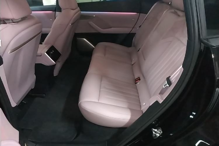 Used ONVO L60 2024 60 kWh Rear-Drive Version Left Rear Seat