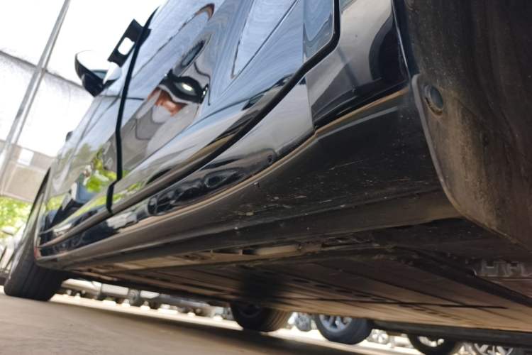 Used ONVO L60 2024 60 kWh Rear-Drive Version Left Side Sill