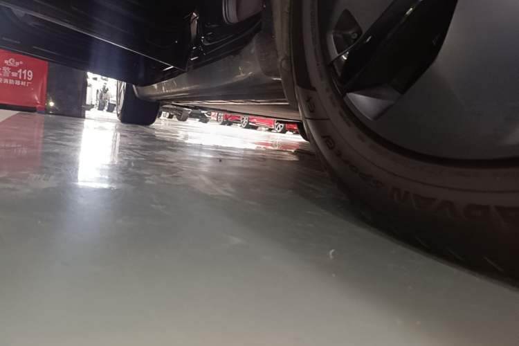 Used ONVO L60 2024 60 kWh Rear-Drive Version Left Side Sill