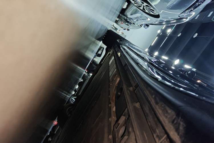 Used ONVO L60 2024 60 kWh Rear-Drive Version Left Side Sill