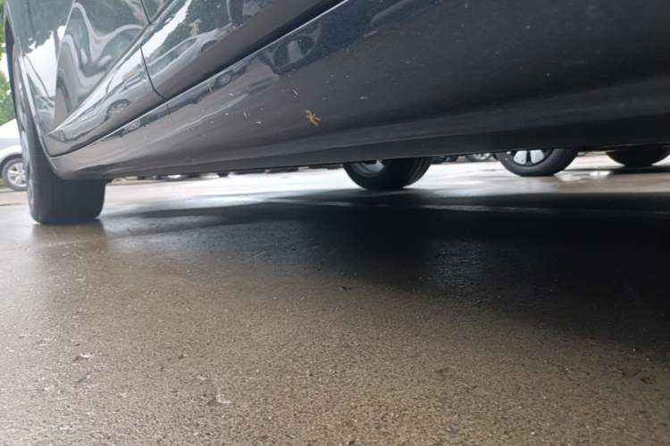 Used ONVO L60 2024 60 kWh Rear-Drive Version Left Side Sill