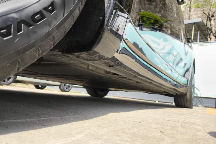 Used ONVO L60 2024 60 kWh Rear-Drive Version Left Side Sill