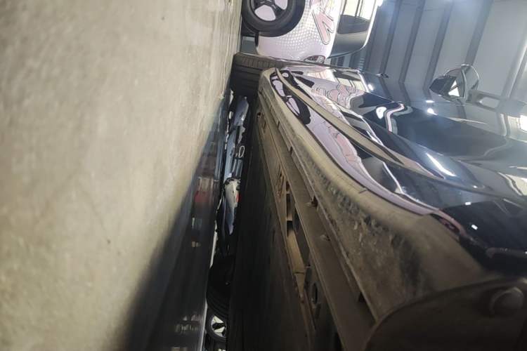 Used ONVO L60 2024 60 kWh Rear-Drive Version Left Side Sill