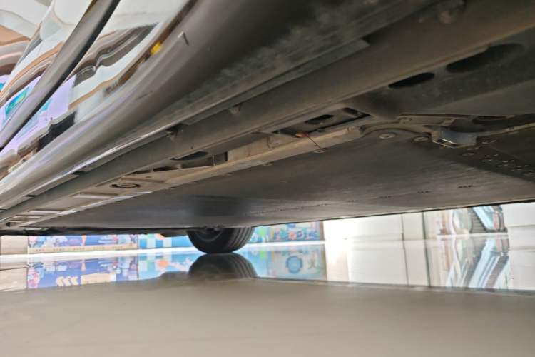 Used ONVO L60 2024 60 kWh Rear-Drive Version Left Side Sill