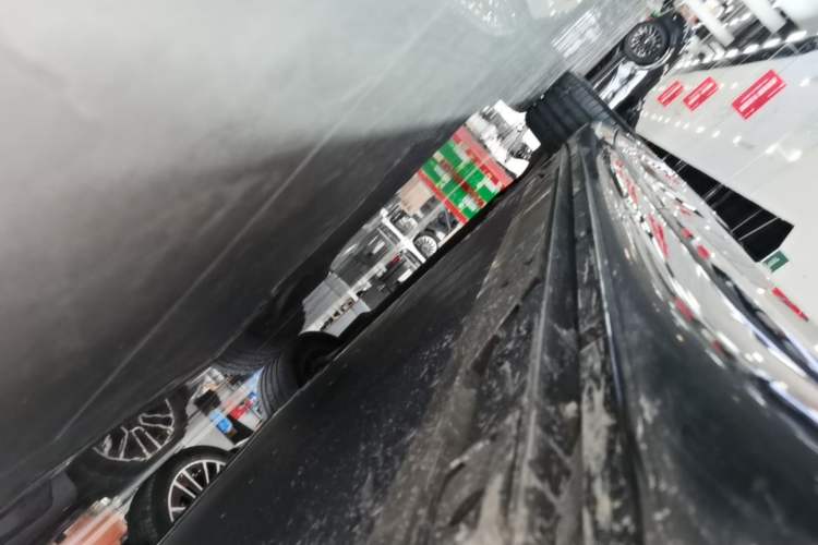 Used ONVO L60 2024 60 kWh Rear-Drive Version Left Side Sill