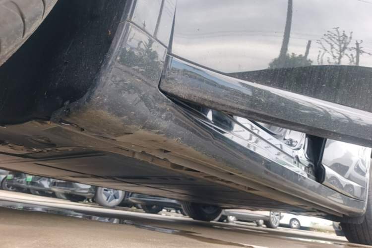 Used ONVO L60 2024 60 kWh Rear-Drive Version Left Side Sill