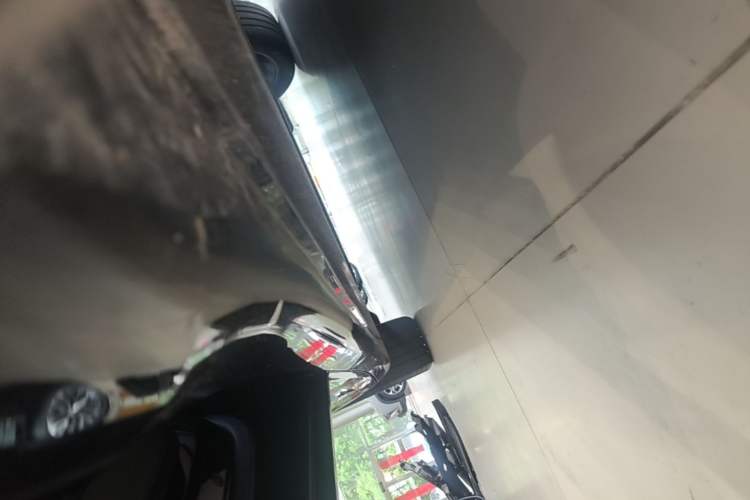 Used ONVO L60 2024 60 kWh Rear-Drive Version Left Side Sill