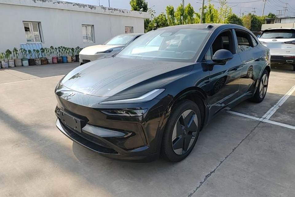 ONVO L60 2024