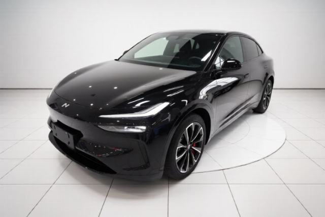 Ojetý ONVO L60 2024 60 kWh Rear-Drive Version