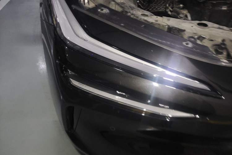 Used ONVO L60 2024 60 kWh Rear-Drive Version Right Front Headlight