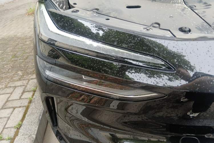 Used ONVO L60 2024 60 kWh All-Wheel Drive Right Front Headlight