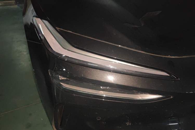 Used ONVO L60 2024 60 kWh Rear-Drive Version Right Front Headlight