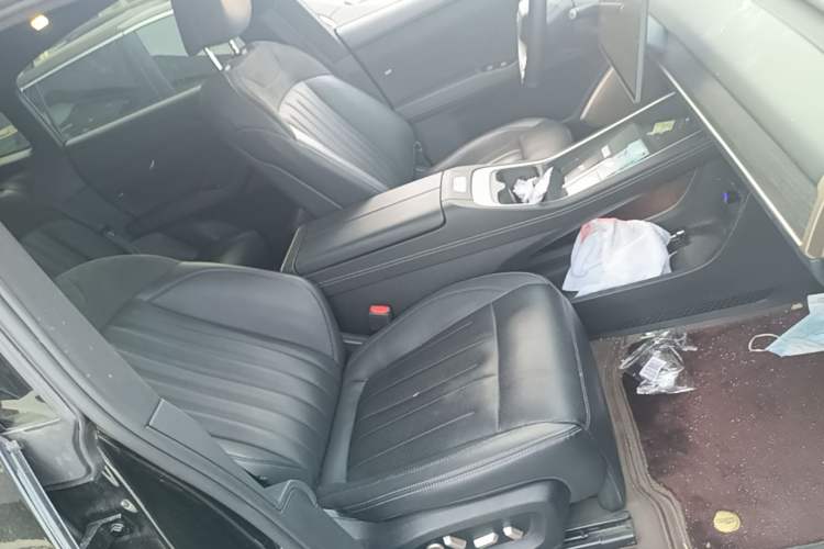 Used ONVO L60 2024 60 kWh Rear-Drive Version Right Front Seat