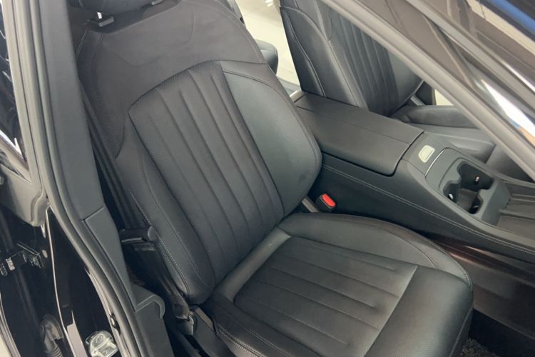Used ONVO L60 2024 60 kWh Rear-Drive Version Right Front Seat