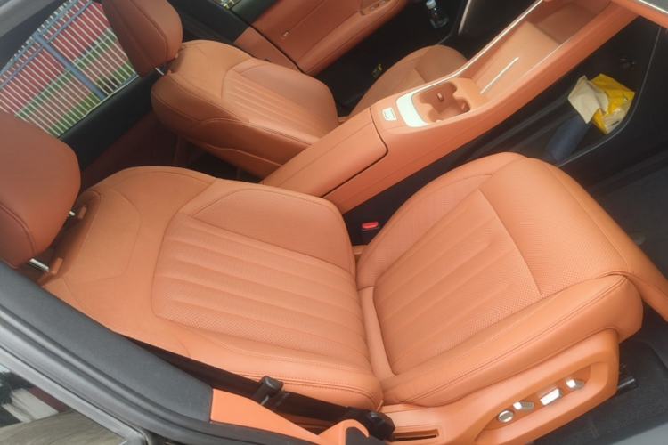 Used ONVO L60 2024 60 kWh Rear-Drive Version Right Front Seat