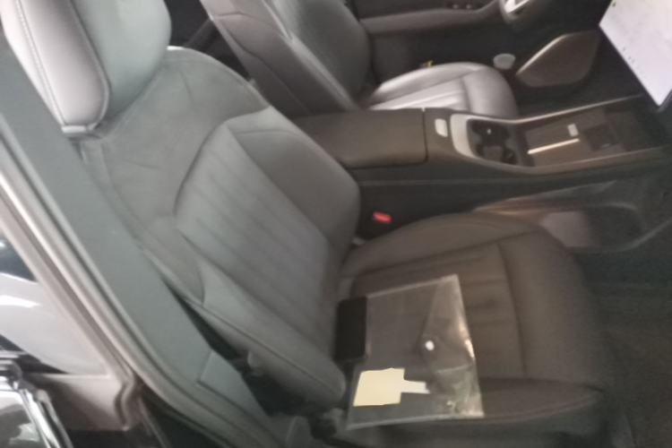 Used ONVO L60 2024 60 kWh Rear-Drive Version Right Front Seat