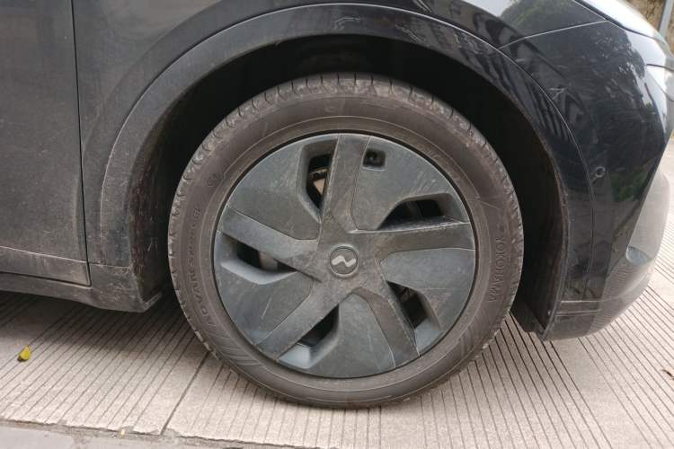 Used ONVO L60 2024 60 kWh Rear-Drive Version Right Front Wheel Hub