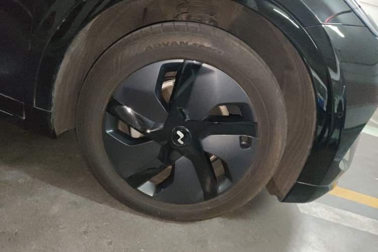 Used ONVO L60 2024 60 kWh Rear-Drive Version Right Front Wheel Hub