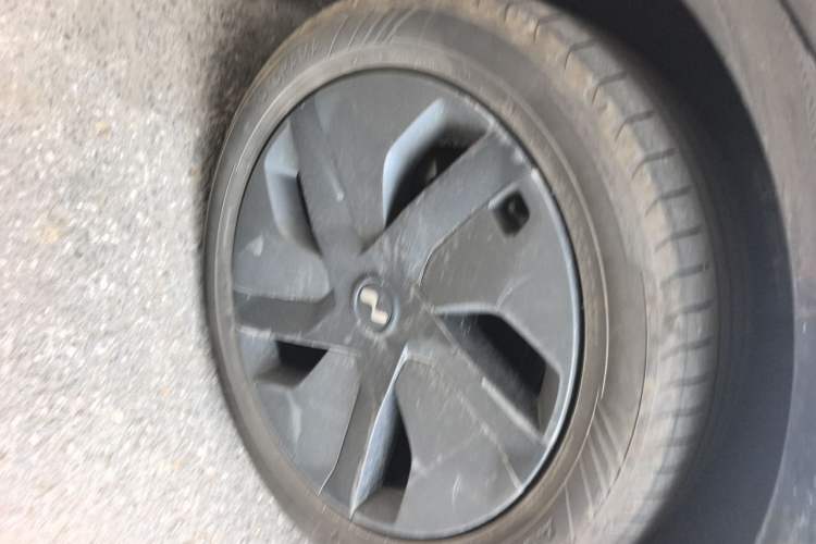 Used ONVO L60 2024 60 kWh Rear-Drive Version Right Front Wheel Hub