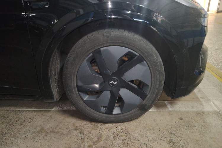 Used ONVO L60 2024 60 kWh Rear-Drive Version Right Front Wheel Hub