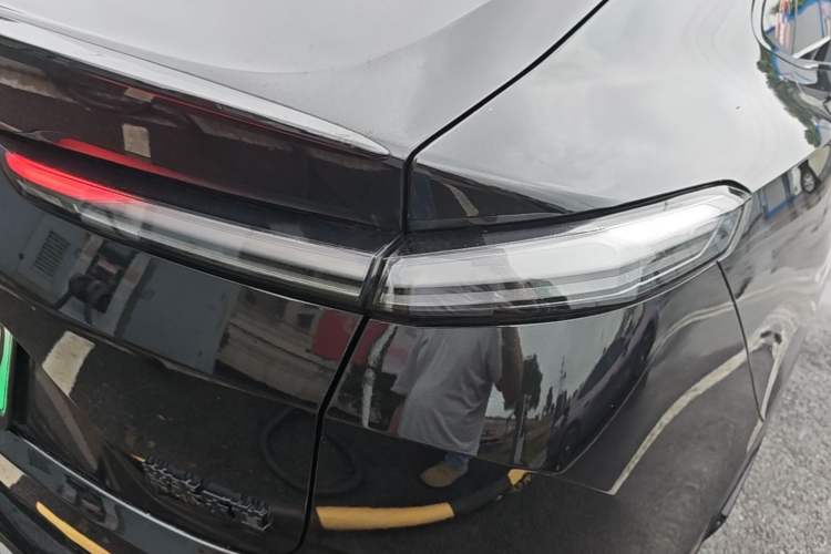 Used ONVO L60 2024 60 kWh Rear-Drive Version Right Rear Taillight