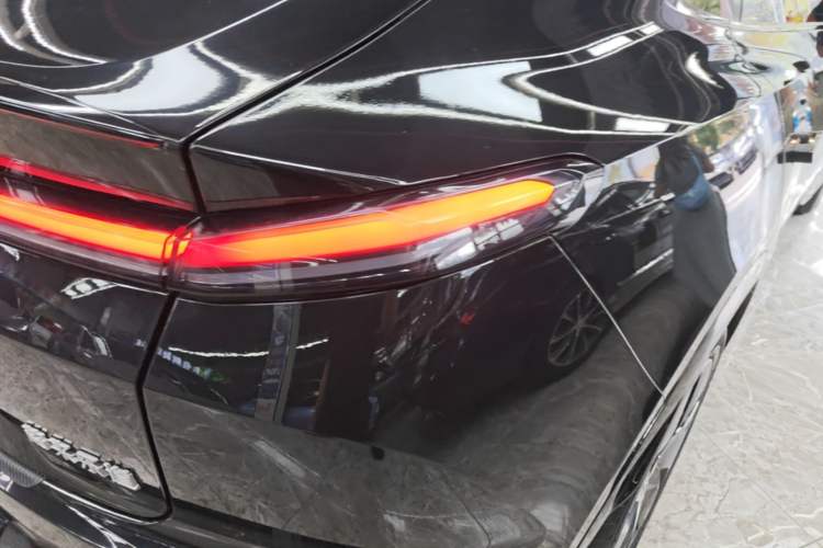Used ONVO L60 2024 60 kWh Rear-Drive Version Right Rear Taillight