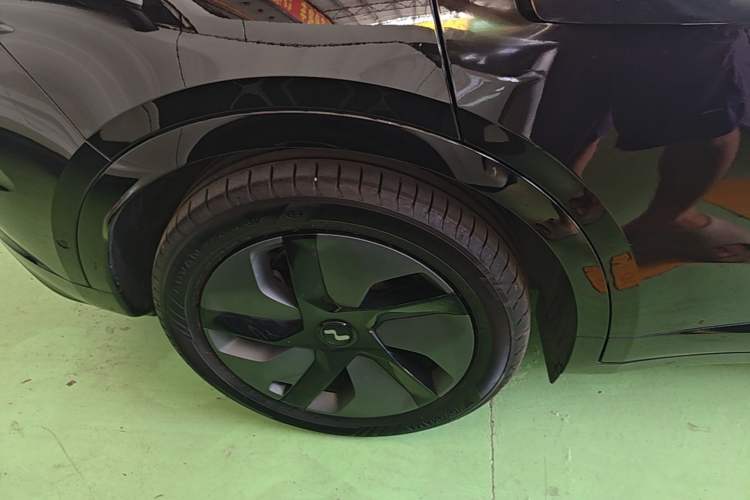Used ONVO L60 2024 60 kWh Rear-Drive Version Right Rear Wheel Hub