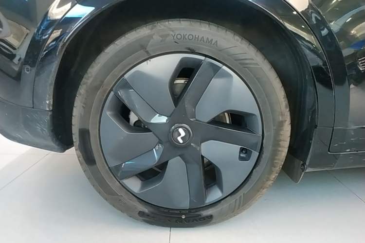 Used ONVO L60 2024 60 kWh Rear-Drive Version Right Rear Wheel Hub