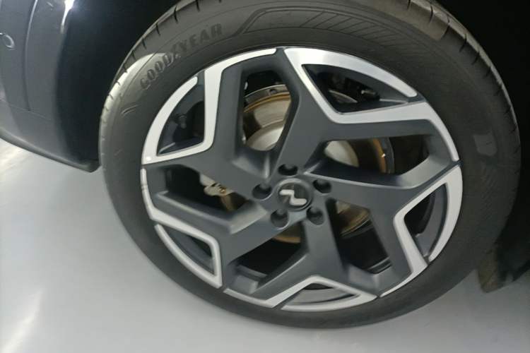 Used ONVO L60 2024 60 kWh Rear-Drive Version Right Rear Wheel Hub