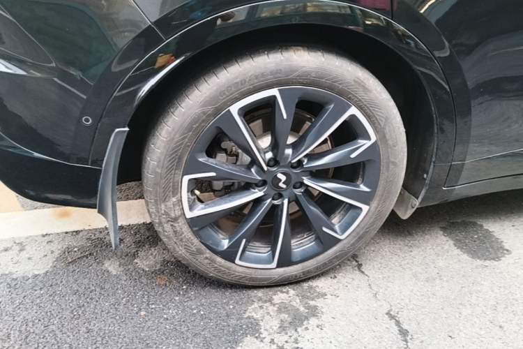 Used ONVO L60 2024 60 kWh Rear-Drive Version Right Rear Wheel Hub