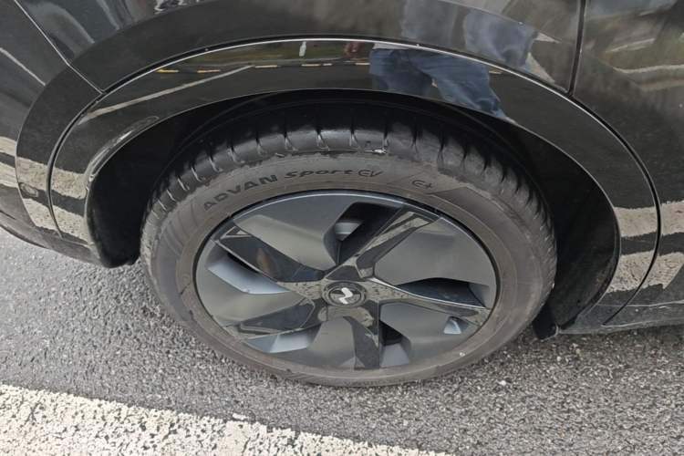 Used ONVO L60 2024 60 kWh Rear-Drive Version Right Rear Wheel Hub