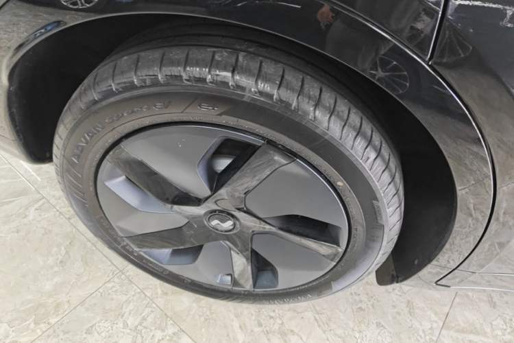 Used ONVO L60 2024 60 kWh Rear-Drive Version Right Rear Wheel Hub