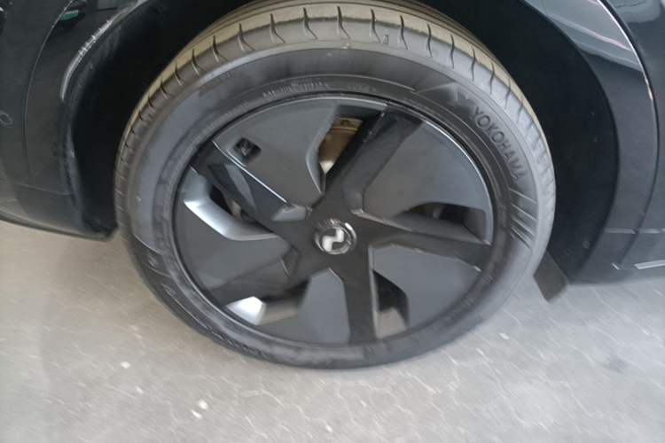 Used ONVO L60 2024 60 kWh Rear-Drive Version Right Rear Wheel Hub