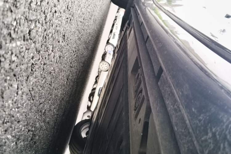 Used ONVO L60 2024 60 kWh Rear-Drive Version Right Side Sill