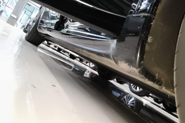 Used ONVO L60 2024 60 kWh Rear-Drive Version Right Side Sill