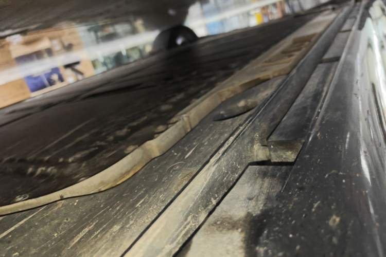 Used ONVO L60 2024 60 kWh All-Wheel Drive Right Side Sill